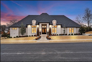 4902 S Southgate Estates Cir, Rogers, AR 72758