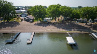 4821 N Spawn Cir, Chester, SD 57016