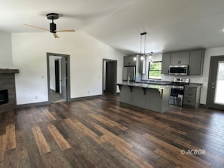 7624 Edria Ln, Athens, OH 45701