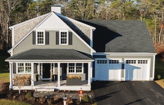 105 Plain St, Middleborough, MA 02346