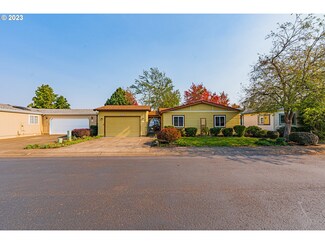 4055 Royal Ave Unit 31, Eugene, OR 97402
