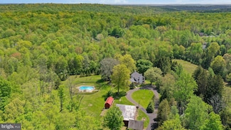 8043 Richlandtown Rd, Quakertown, PA 18951