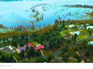 9203-9209 Lake Forest Dr, Lake Forest Estates, FL 32466