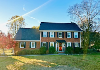 2884 Cages Bend Rd, Gallatin, TN 37066