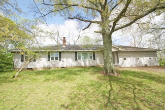 164 Bielby Rd, Lawrenceburg, IN 47025