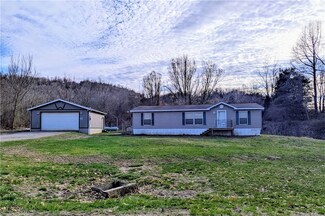 3200 Centenary Hill Rd SW, Port Washington, OH 43837