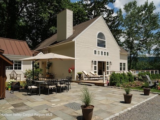 121 Queechy Lake Dr, Canaan, NY 12029