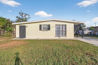 805 29th St E, Bradenton, FL 34208