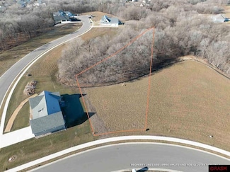0 Deerwood Dr, North Mankato, MN 56003