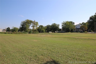 20 S Elliott St, Pryor, OK 74361