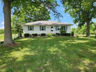 23808 E Langsford Rd, Lee's Summit, MO 64063