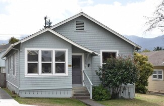 633 Second St, Scotia, CA 95565