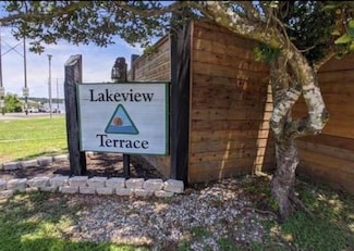 204 Lakeview Terrace, Montgomery, TX 77356