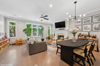 1503 W Thomas St Unit 2E, Chicago, IL 60642