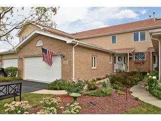 8445 Dunmore Dr, Tinley Park, IL 60487