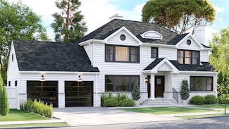 44 School St, Malverne, NY 11565