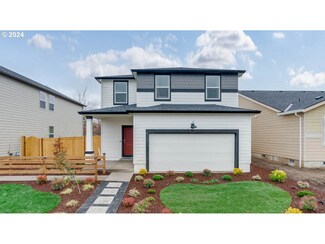 2721 Chickadee Ln, Woodburn, OR 97071