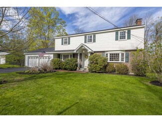 636 Central Rd, Rye Beach, NH 03871