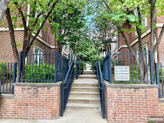 200 Dey St Unit 266, Harrison, NJ 07029