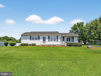 46 Leven Rd, Gordonville, PA 17529