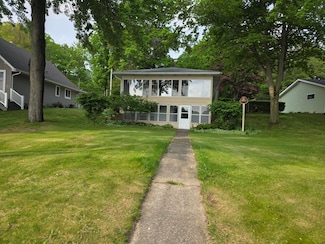 4900 N Ford Lake Rd, Fountain, MI 49410