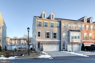 8400 Amber Beacon Cir, Millersville, MD 21108