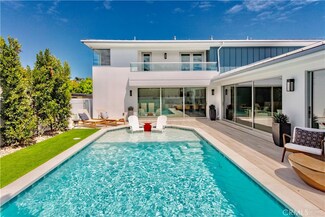 2020 E Balboa Blvd, Newport Beach, CA 92661