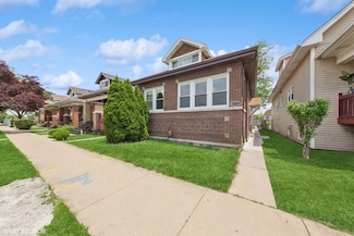 5725 S Washtenaw Ave, Chicago, IL 60629
