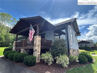51 Valley View, Banner Elk, NC 28604