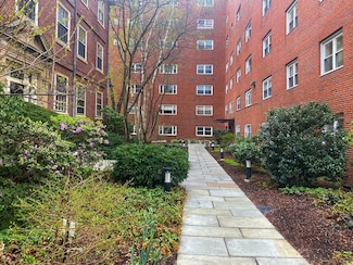 131 Sewall Ave Unit 6, Brookline, MA 02446