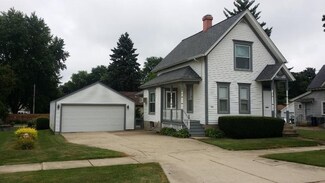 361 Gertrude St, Elgin, IL 60123