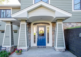 1070 Jefferson Ave, Saint Paul, MN 55105