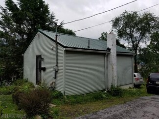 2253 Columbia Ave, Tyrone, PA 16686