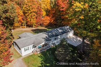 13151 S Nickless Ln, Grant, MI 49327