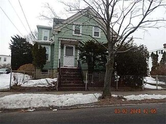 22 Walden St, Lynn, MA 01905