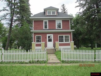 36 36 Nw Dill Ave, Madelia, MN 56062