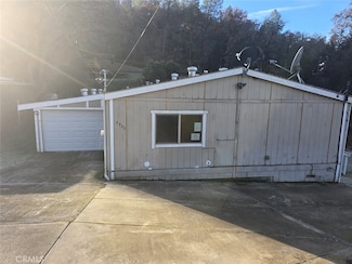 3330 Lakeview Dr, Nice, CA 95464