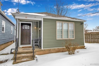 35 Howell St, Buffalo, NY 14207