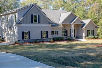 112 E Teddy Bear Ln, Waverly Hall, GA 31831