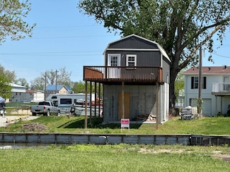 124 Stanton Dr, Big Lake, MO 64437