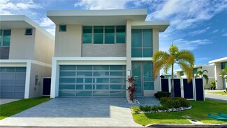 URB. RIVIERA VILLAGE Bayamon P R, Bayamon, PR 00959