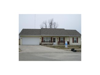 1005 N Lathrop Ct, Cameron, MO 64429