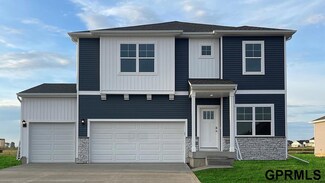 17609 Rose Lane Rd, Omaha, NE 68136