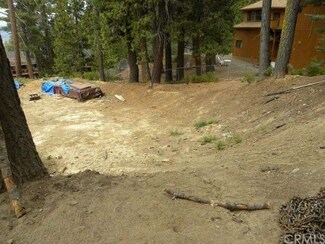 7463 Henness Cir, Yosemite National Park, CA 95389