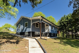 516 Delaware Ave, Oak Ridge, TN 37830