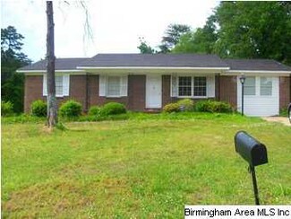 409 Fair Oaks Dr, Fairfield, AL 35064