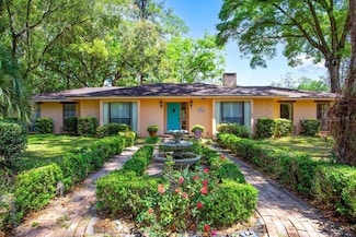 1705 NW 22nd Dr, Gainesville, FL 32605