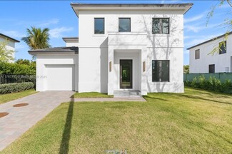 2523 Red Rd, Miami, FL 33155