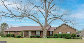 4909 Perry Rd, Claxton, GA 30417