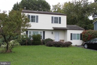 645 Harvest Dr, Harrisburg, PA 17111